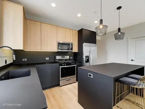 6031 West North Avenue Oak Park IL 60302
