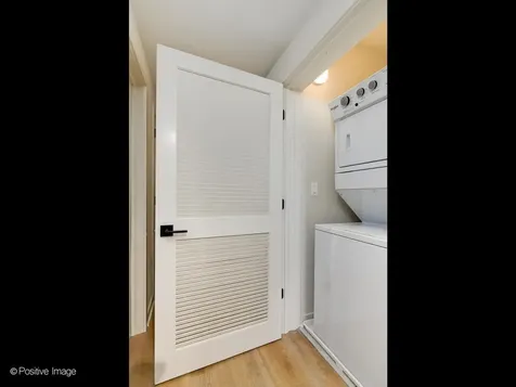 6031 West North Avenue Oak Park IL 60302
