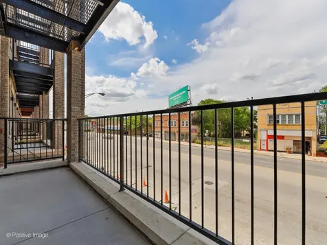 6031 West North Avenue Oak Park IL 60302