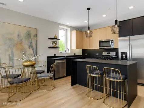 6031 West North Avenue Oak Park IL 60302