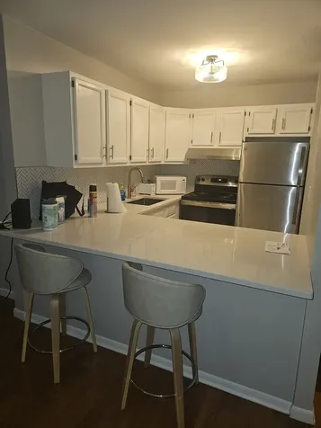 5800 Oakwood Drive Lisle IL 60532