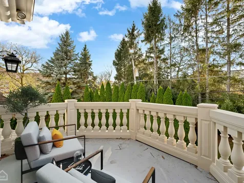 355 Flagg Court Hinsdale IL 60521