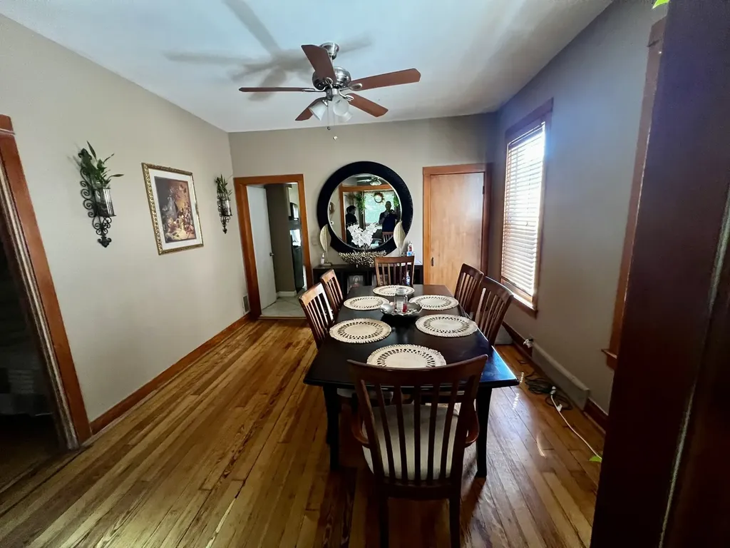 4155 North Francisco Avenue Chicago IL 60618