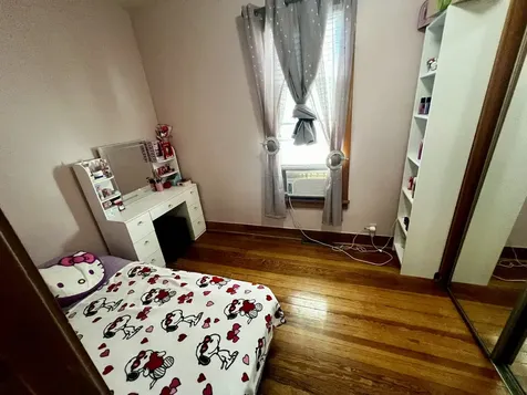 4155 North Francisco Avenue Chicago IL 60618