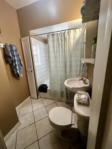 4155 North Francisco Avenue Chicago IL 60618