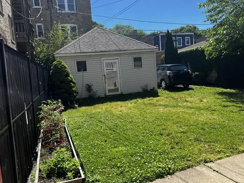 4155 North Francisco Avenue Chicago IL 60618