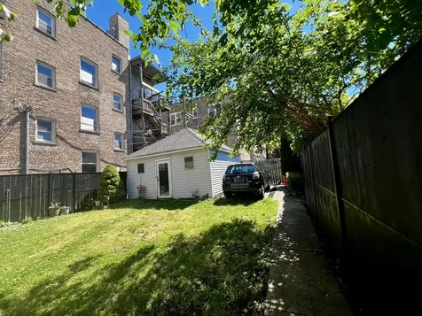 4155 North Francisco Avenue Chicago IL 60618