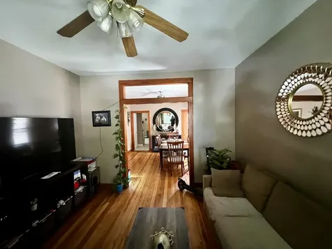 4155 North Francisco Avenue Chicago IL 60618