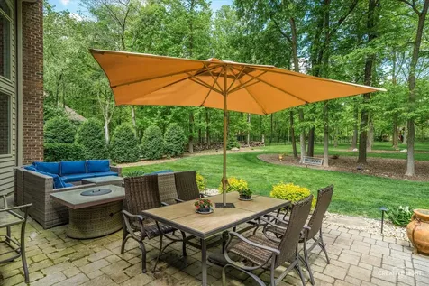 4779 Lees Court Oswego IL 60543