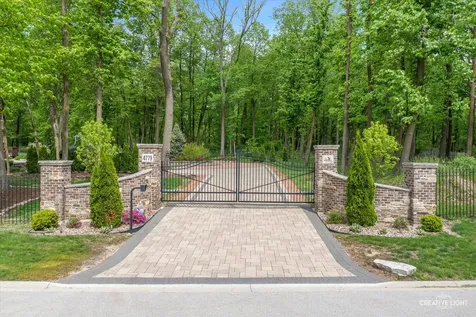 4779 Lees Court Oswego IL 60543