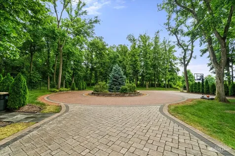 4779 Lees Court Oswego IL 60543
