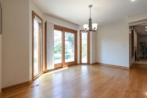 810 Edgemere Road Buffalo Grove IL 60089