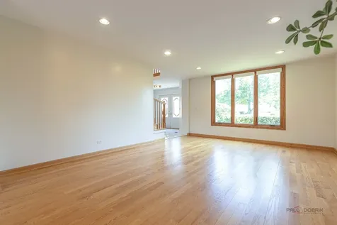 810 Edgemere Road Buffalo Grove IL 60089
