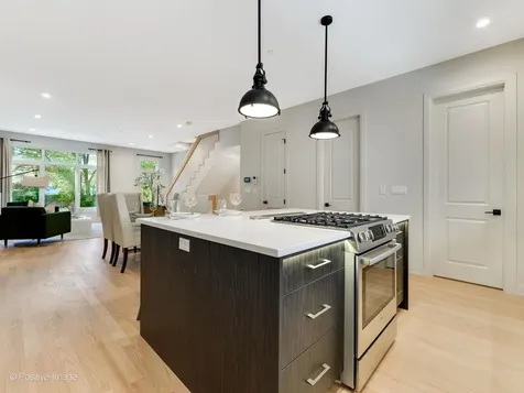 2347 West Morse Avenue Chicago IL 60645