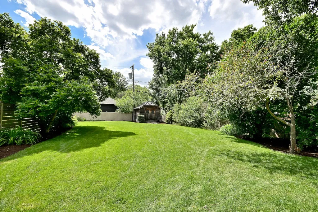 146 South Poplar Avenue Elmhurst IL 60126