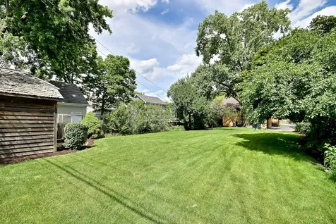 146 South Poplar Avenue Elmhurst IL 60126