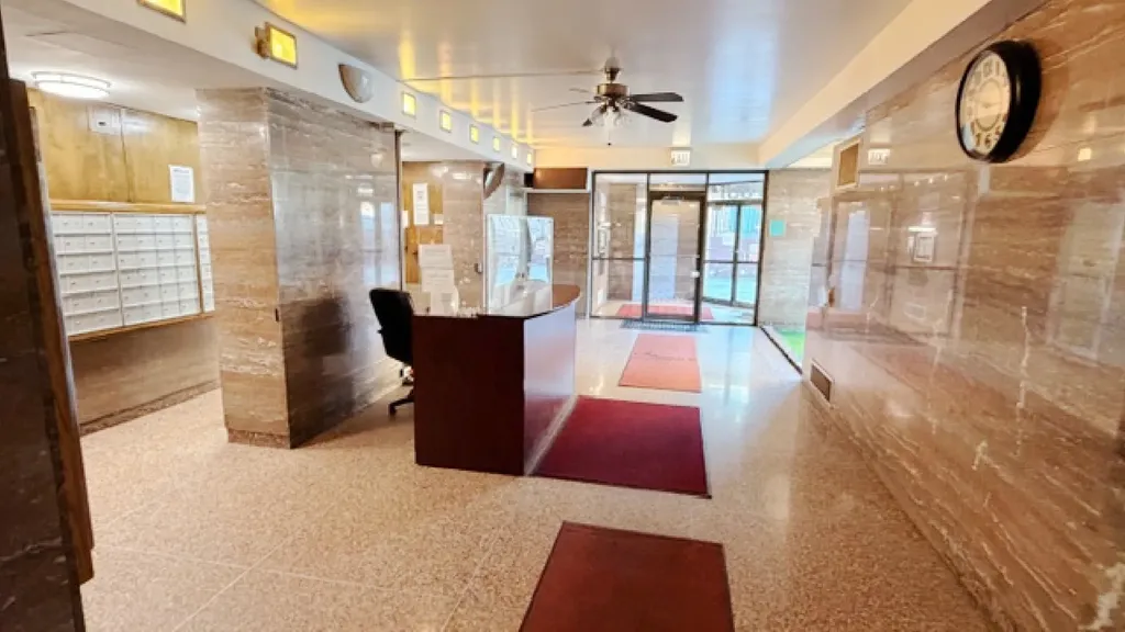 7337 South South Shore Drive Chicago IL 60649
