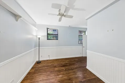 6829 North Lakewood Avenue Chicago IL 60626