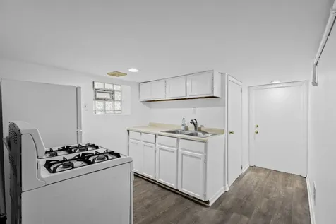 5725 West Giddings Street Chicago IL 60630