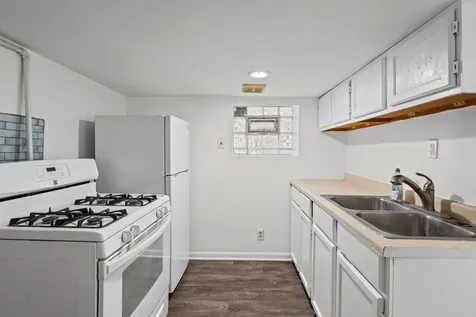 5725 West Giddings Street Chicago IL 60630