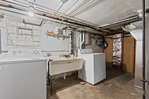 5725 West Giddings Street Chicago IL 60630