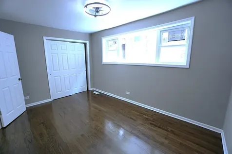 6122 North Winthrop Avenue Chicago IL 60660