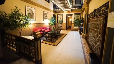 2800 North Pine Grove Avenue Chicago IL 60657