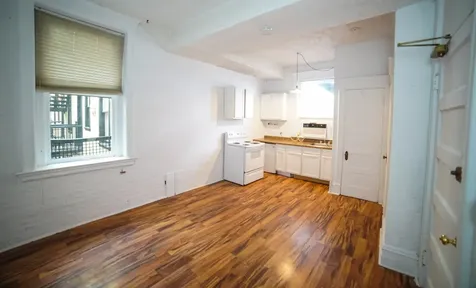 2800 North Pine Grove Avenue Chicago IL 60657