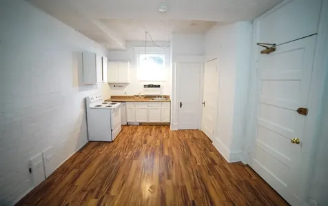 2800 North Pine Grove Avenue Chicago IL 60657