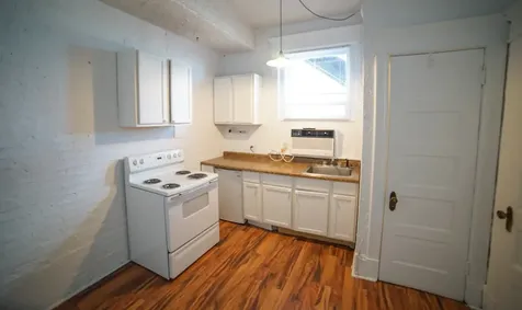 2800 North Pine Grove Avenue Chicago IL 60657