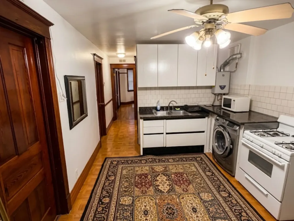 2507 West Walton Street Chicago IL 60622