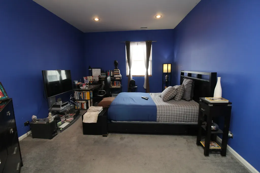 3231 West Fullerton Avenue Chicago IL 60647