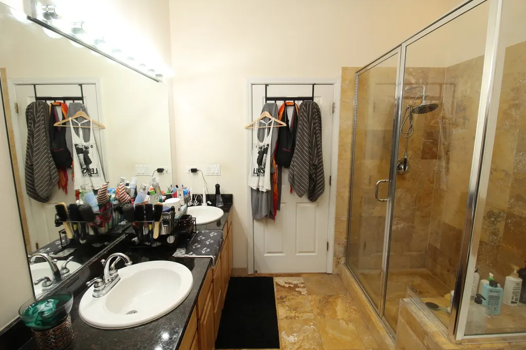 3231 West Fullerton Avenue Chicago IL 60647