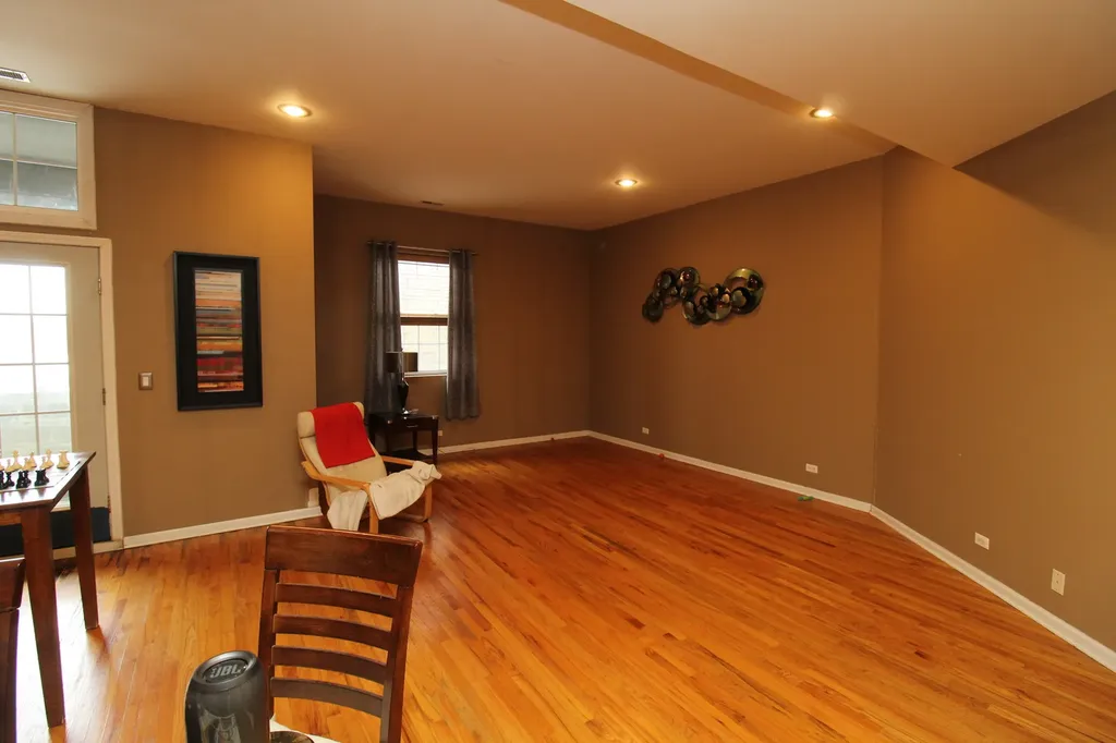 3231 West Fullerton Avenue Chicago IL 60647