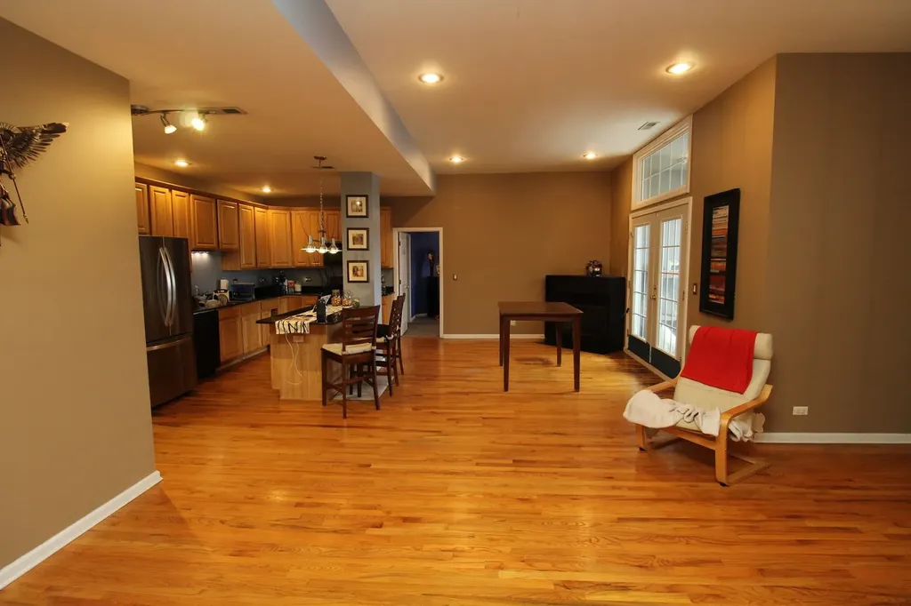 3231 West Fullerton Avenue Chicago IL 60647