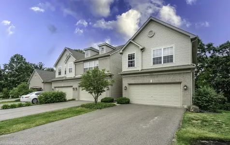 2840 Cobblestone Drive Crystal Lake IL 60012