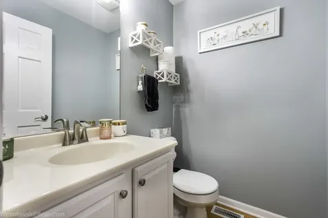 2840 Cobblestone Drive Crystal Lake IL 60012