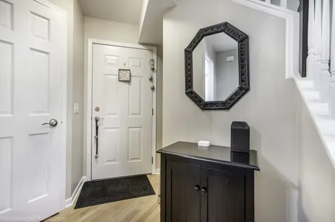 2840 Cobblestone Drive Crystal Lake IL 60012