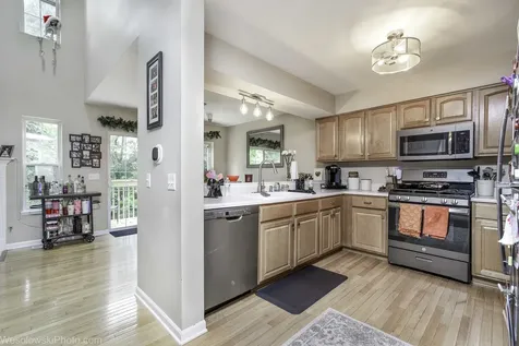 2840 Cobblestone Drive Crystal Lake IL 60012