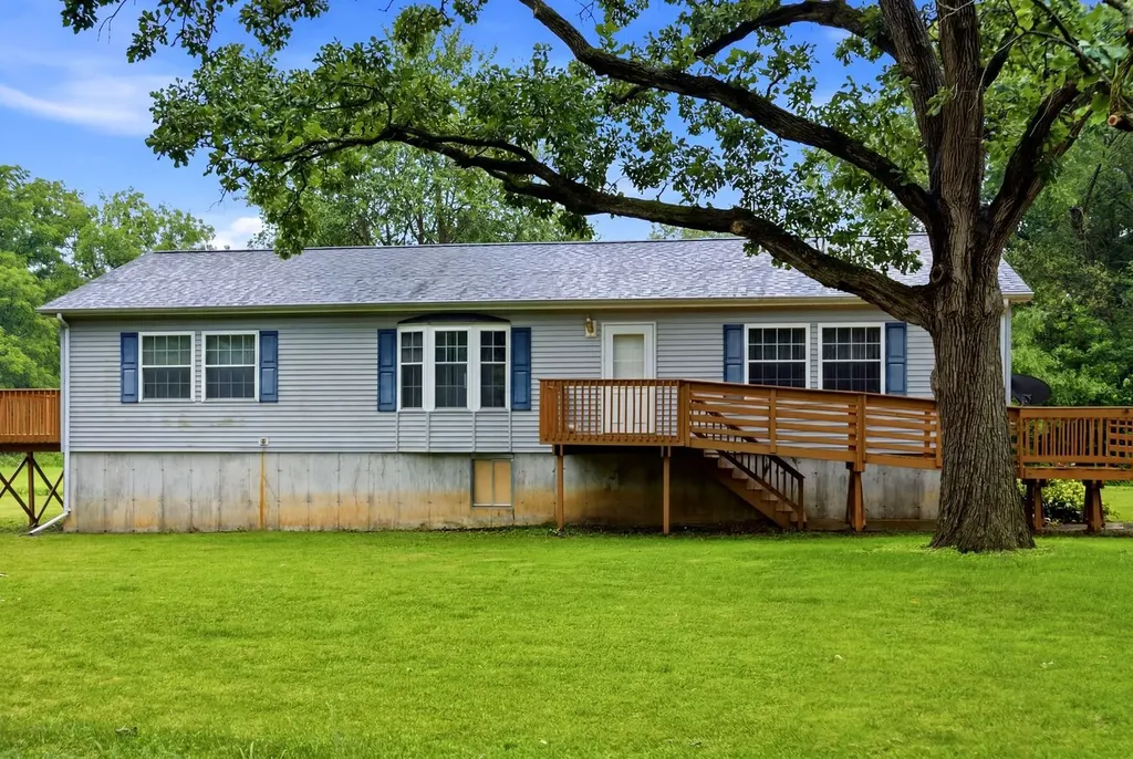 211 Bridge Street Millington IL 60537
