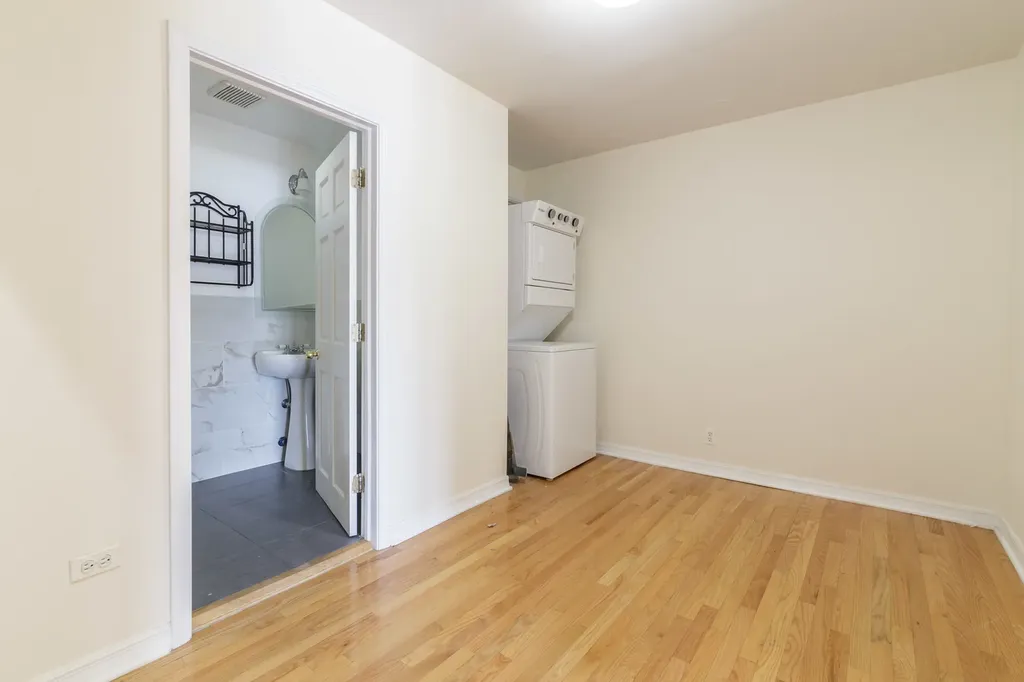 4754 North Lincoln Avenue Chicago IL 60625