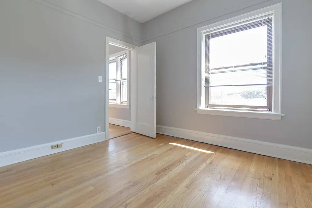 4754 North Lincoln Avenue Chicago IL 60625