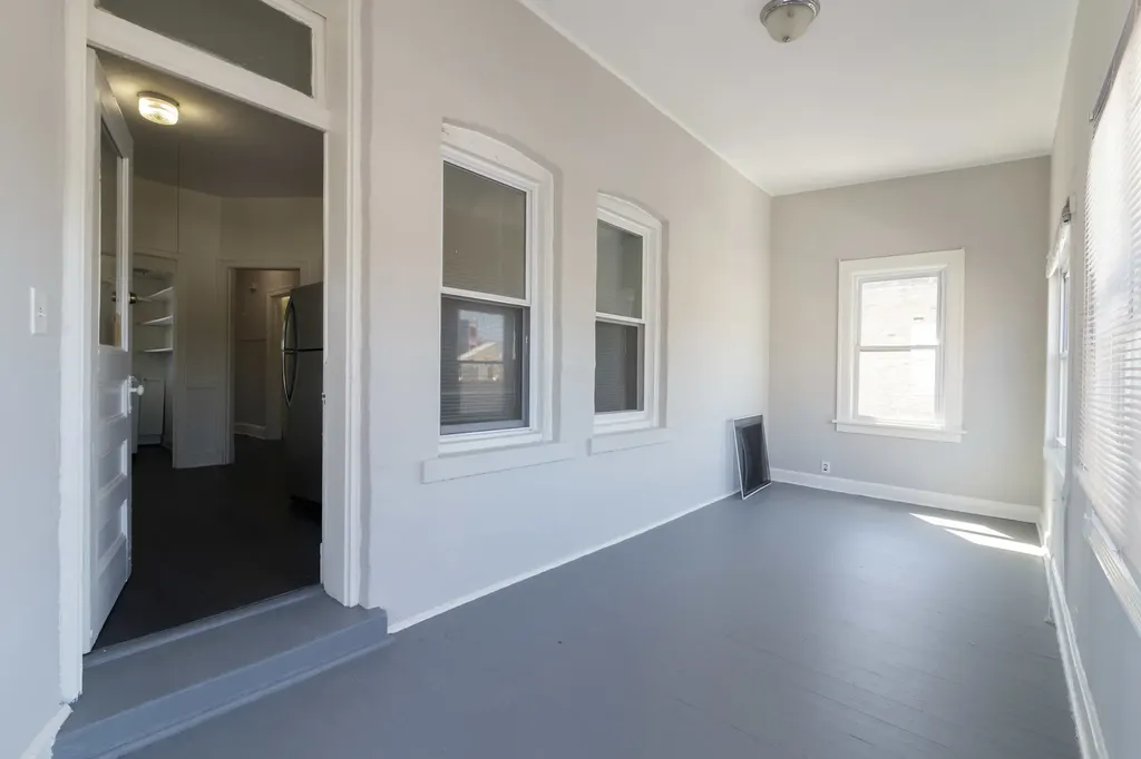 4754 North Lincoln Avenue Chicago IL 60625