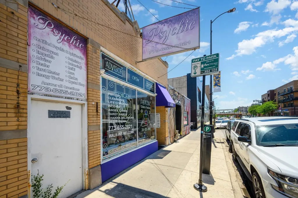 4754 North Lincoln Avenue Chicago IL 60625