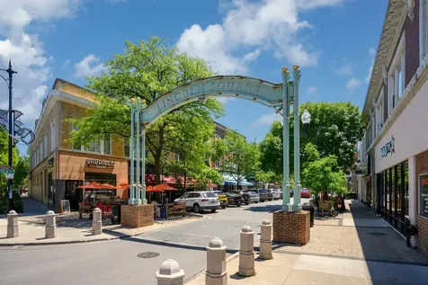 4754 North Lincoln Avenue Chicago IL 60625