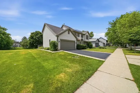 930 Ripple Brook Lane Elgin IL 60120