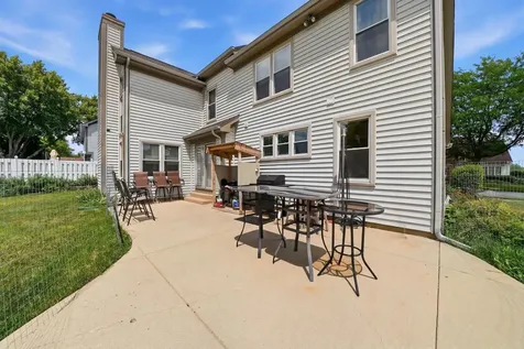 930 Ripple Brook Lane Elgin IL 60120