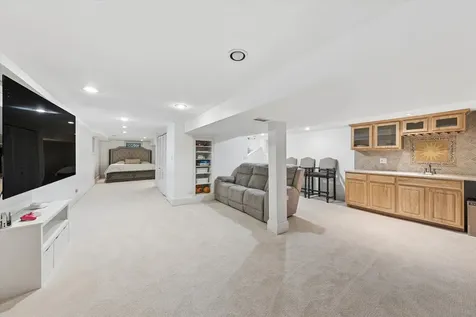 134 North Kensington Avenue La Grange IL 60525