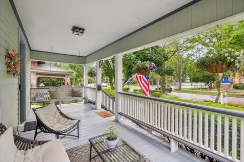 134 North Kensington Avenue La Grange IL 60525
