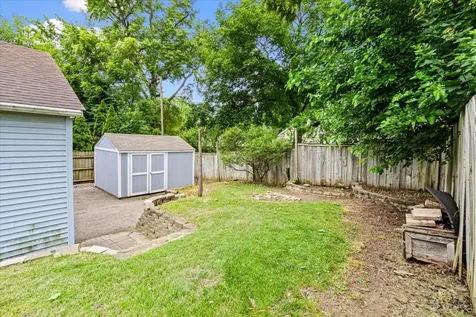 870 Lavoie Avenue Elgin IL 60120